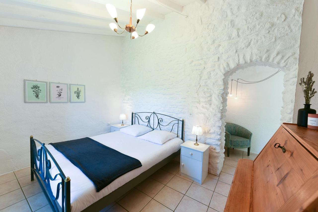 Auberge La Plaine Chabrillan Εξωτερικό φωτογραφία