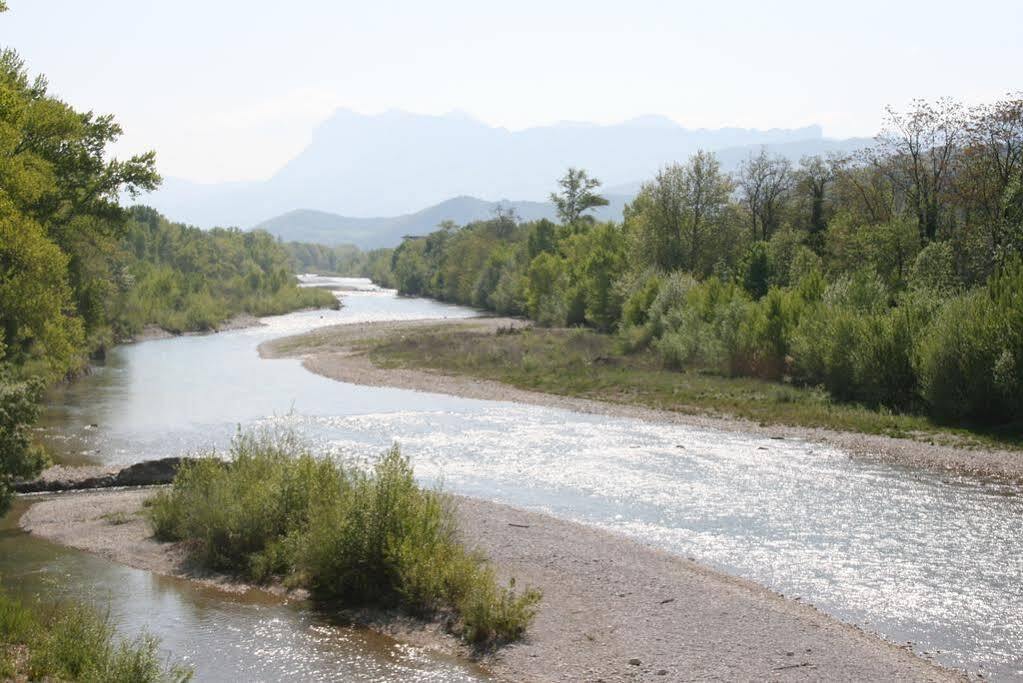Auberge La Plaine Chabrillan Εξωτερικό φωτογραφία